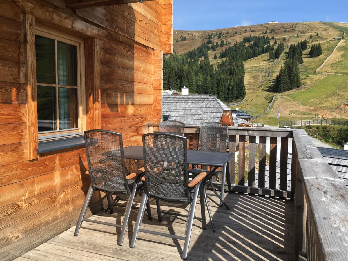 Vesely Svist Chalet Lachtal Exteriör bild