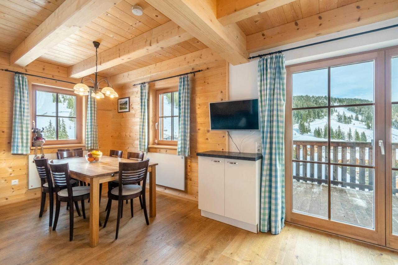Vesely Svist Chalet Lachtal Exteriör bild